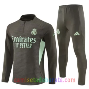 Sudadera Entrenamiento Real Madrid 2025/26 Khaki Sudadera Entrenamiento Real Madrid 2025/26 Khaki